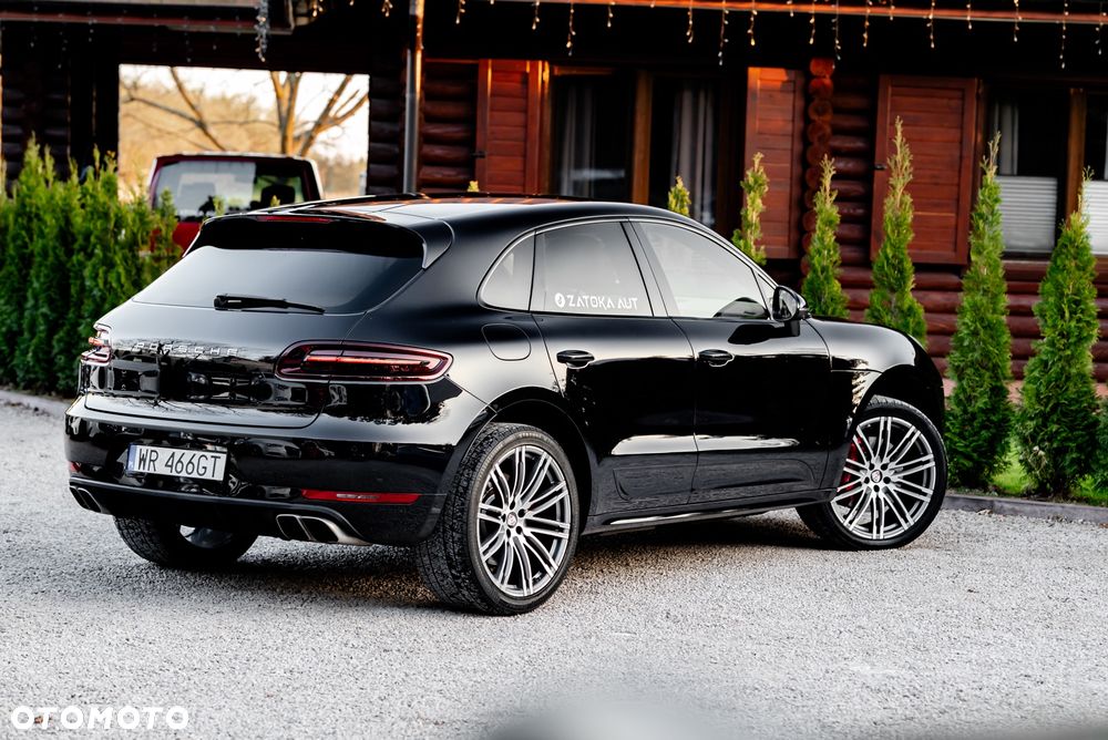 Porsche Macan Turbo - 14