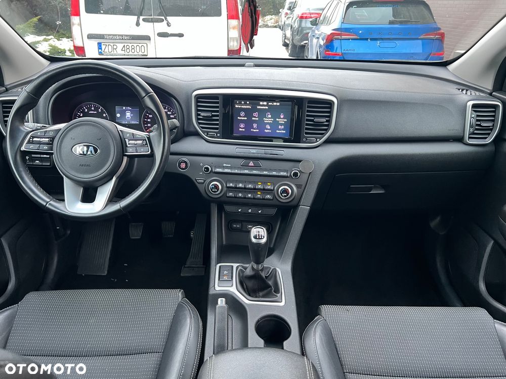 Kia Sportage 1.6 GDI 2WD Attract - 12