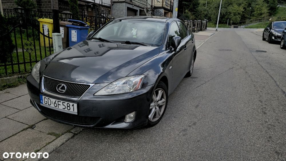 Lexus IS - 7