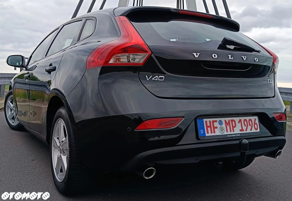 Volvo V40 D2 Geartronic RDesign - 14