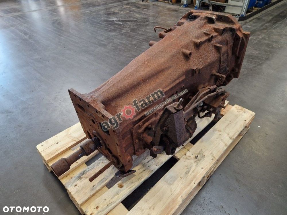 Skrzynia biegów Massey Ferguson 5445 461B9 - 3