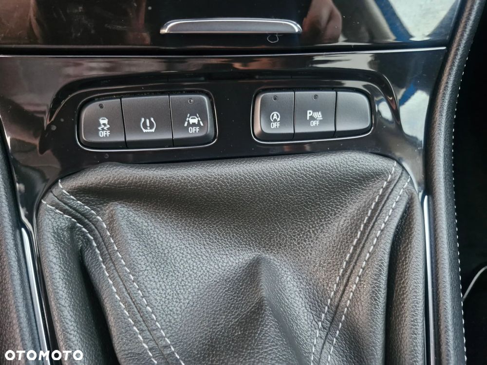 Opel Grandland X 1.2 Start/Stop INNOVATION - 24