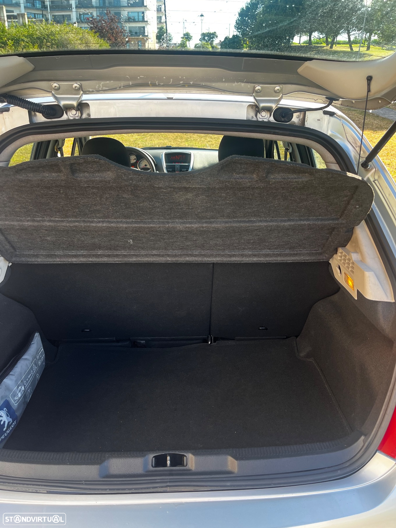 Peugeot 207 1.4 HDi Premium - 12