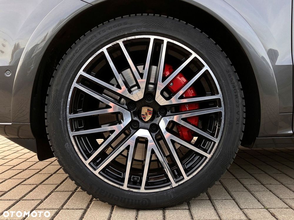 Porsche Cayenne - 19