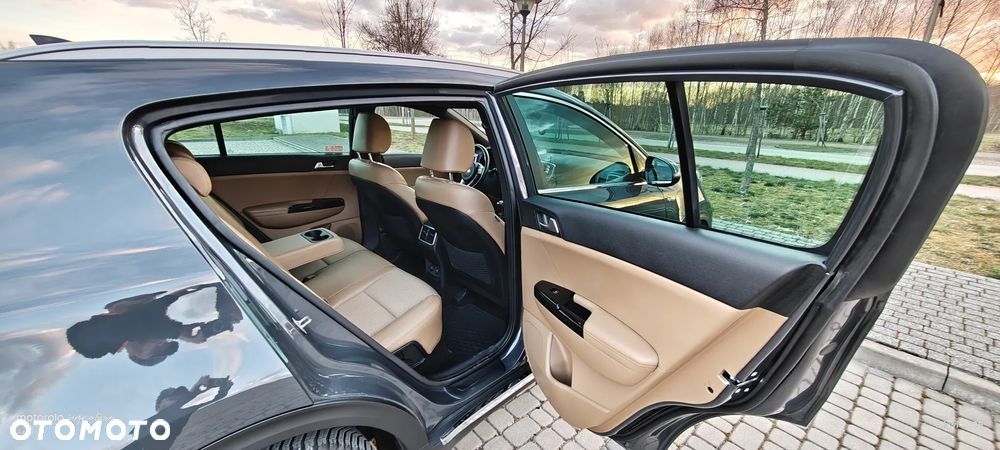 Kia Sportage 1.6 T-GDI L Business Line Plus 2WD - 12