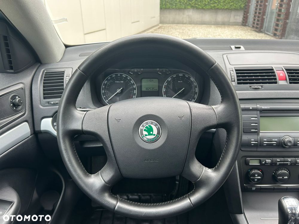 Skoda Octavia 1.6 Combi Classic - 21