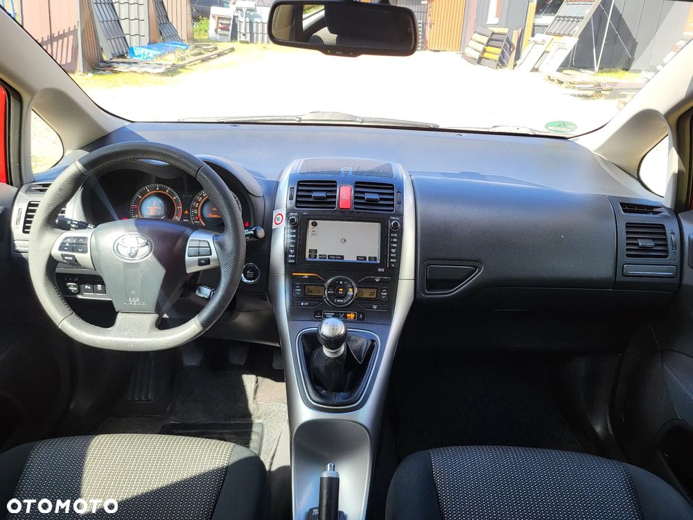 Toyota Auris 1.6 Valvematic Executive - 20