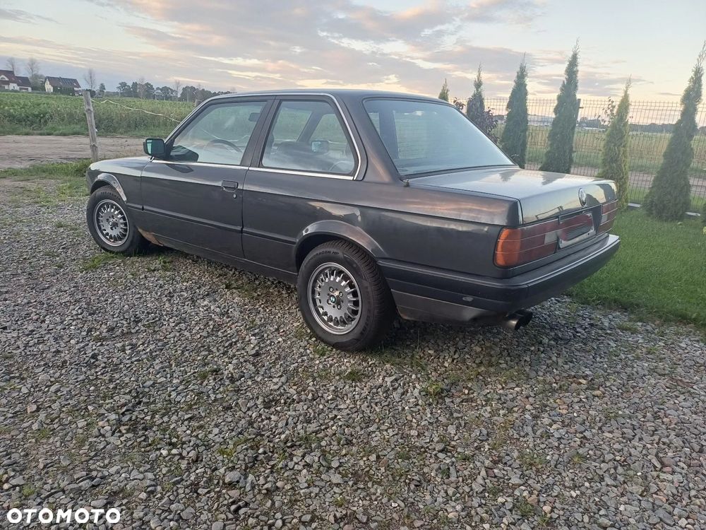 BMW Seria 3 318i Cabriolet - 1