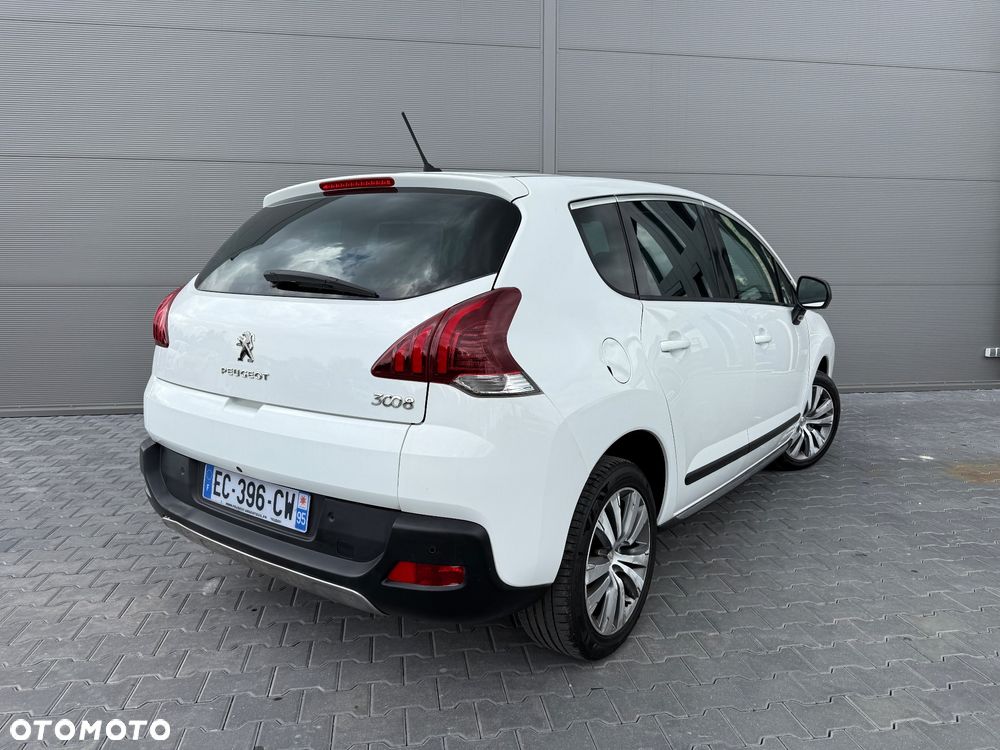 Peugeot 3008 PureTech 130 Stop & Start GPF Allure Business-Paket - 9