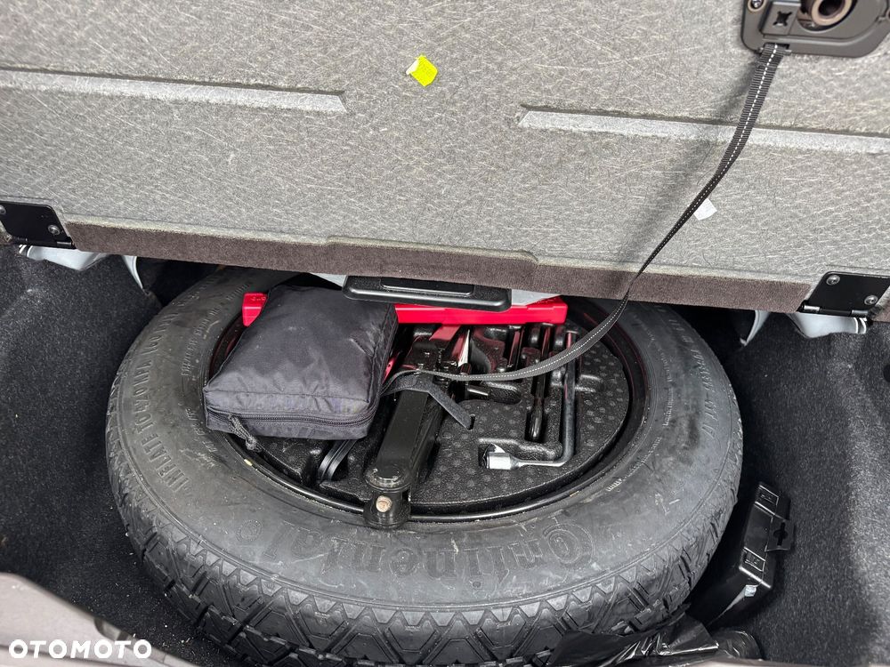 Mercedes-Benz GLS - 29