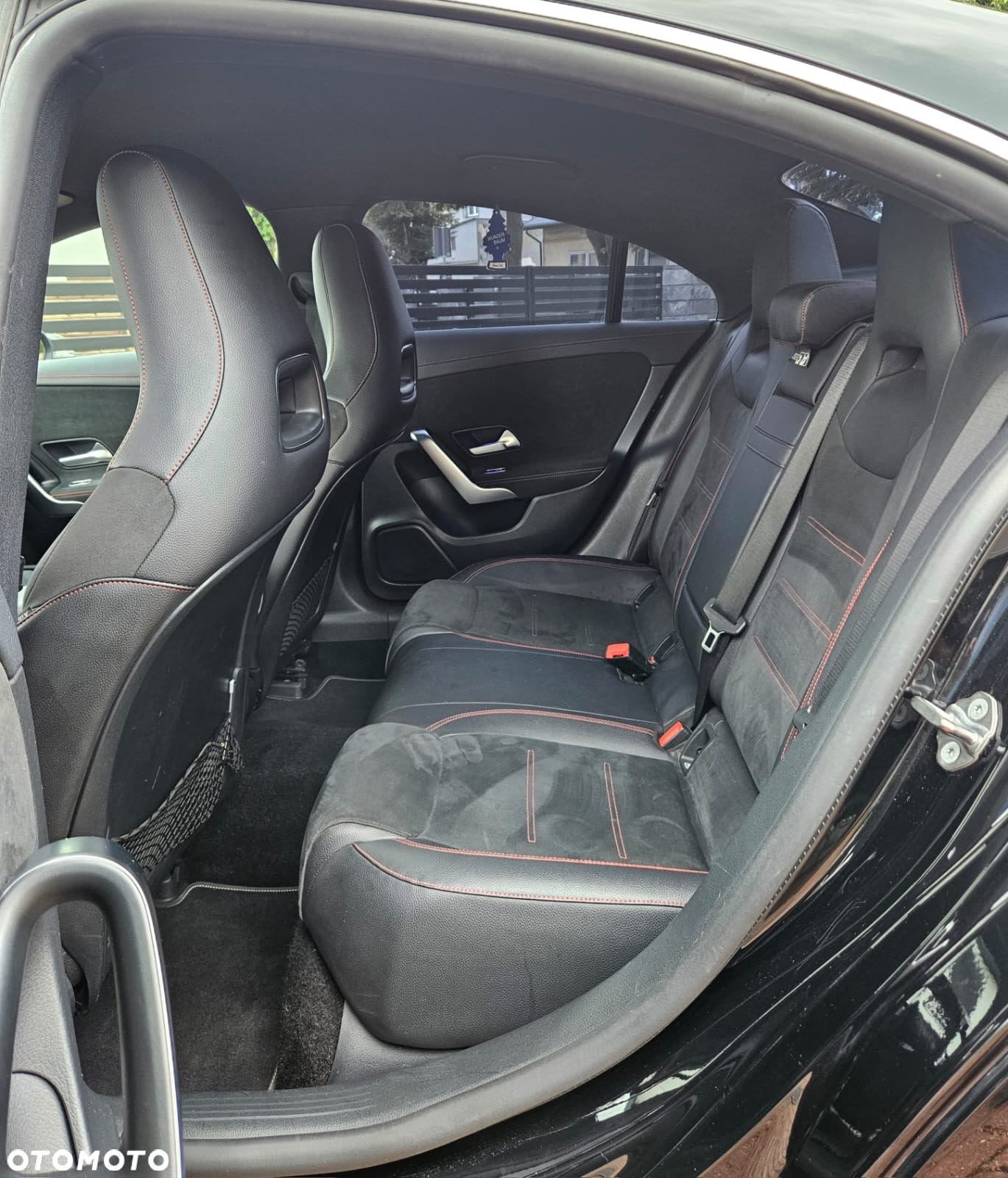 Mercedes-Benz CLA 200 7G-DCT AMG Line - 30