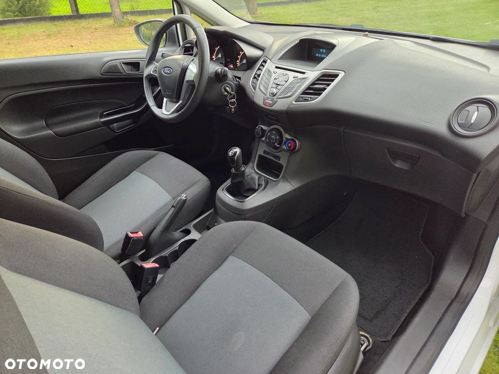 Ford Fiesta - 11