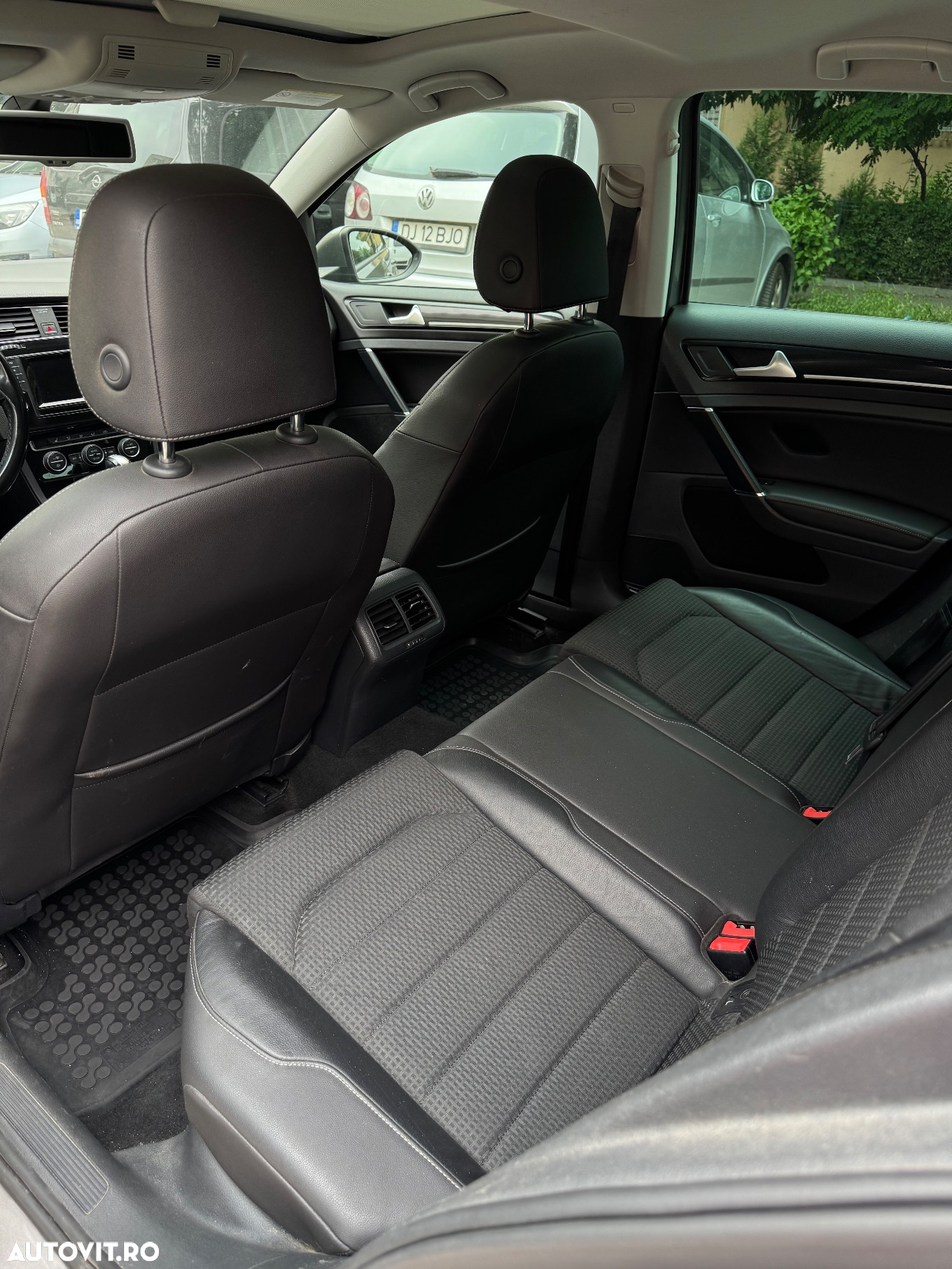 Volkswagen Golf 1.6 BlueTDI DSG Comfortline - 6
