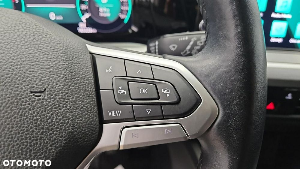 Volkswagen Golf - 23