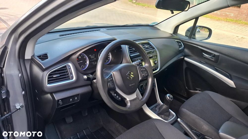Suzuki SX4 S-Cross 1.0 T Comfort - 8