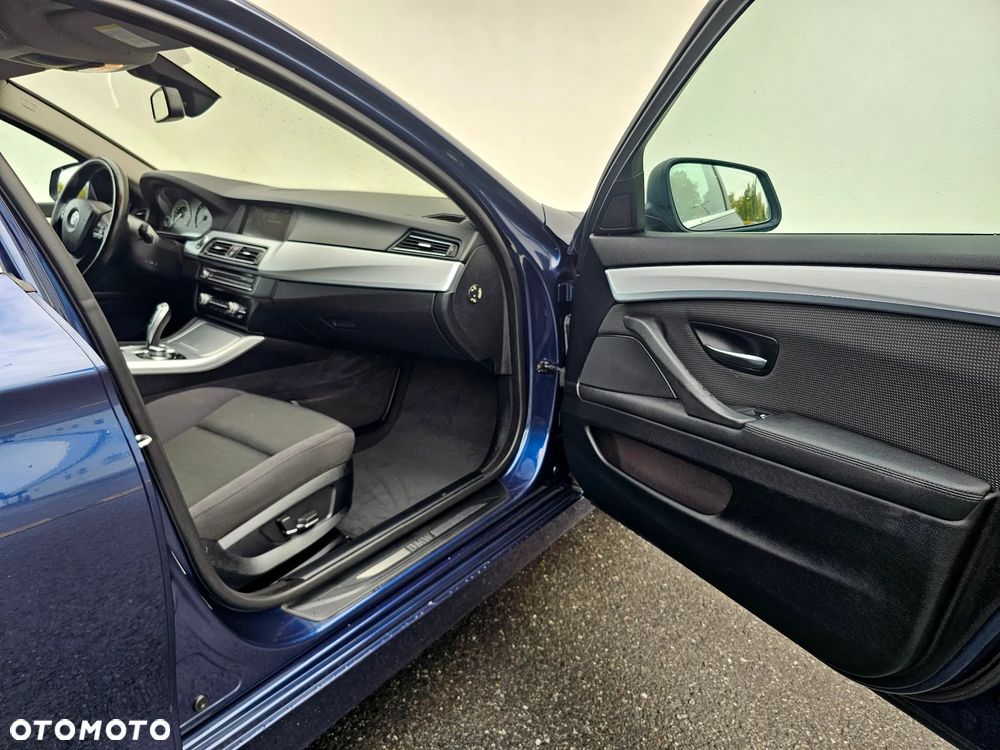 BMW Seria 5 520d - 13