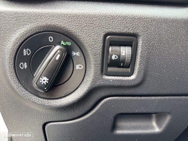 Skoda Fabia 1.0 MPI Ambition - 11