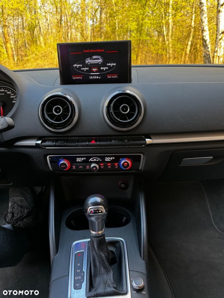Audi A3 Sportback 1.4 TFSI S tronic Ambiente - 15