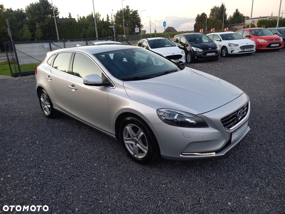 Volvo V40 D3 Momentum - 10