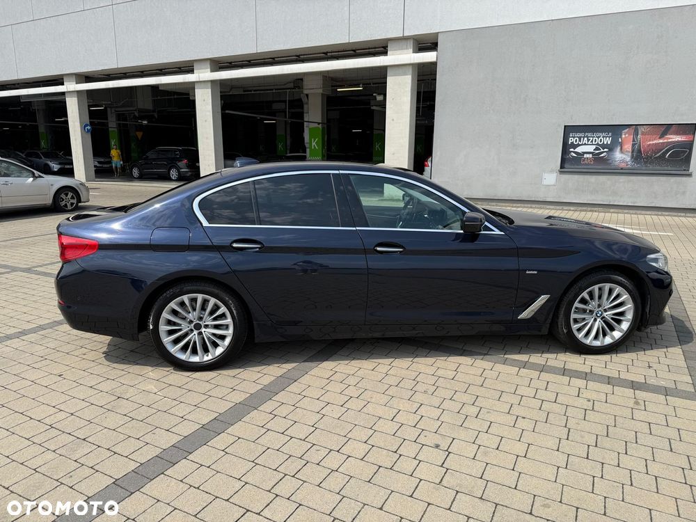 BMW Seria 5 530i xDrive - 1