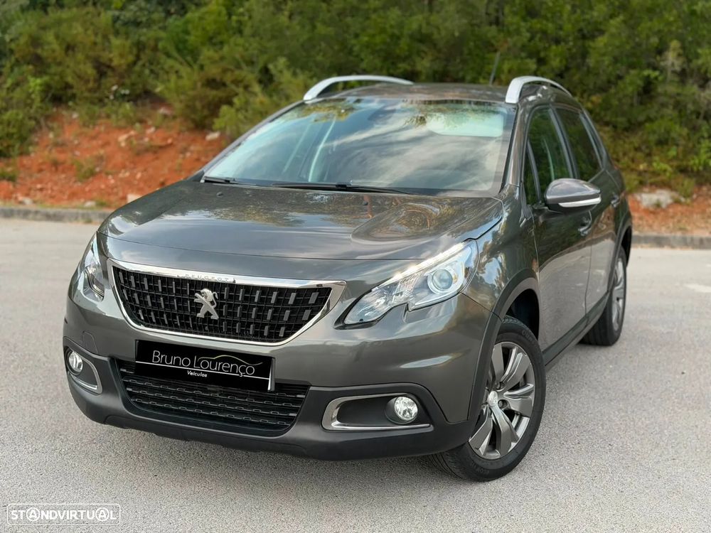 Peugeot 2008 1.2 PureTech Style - 4