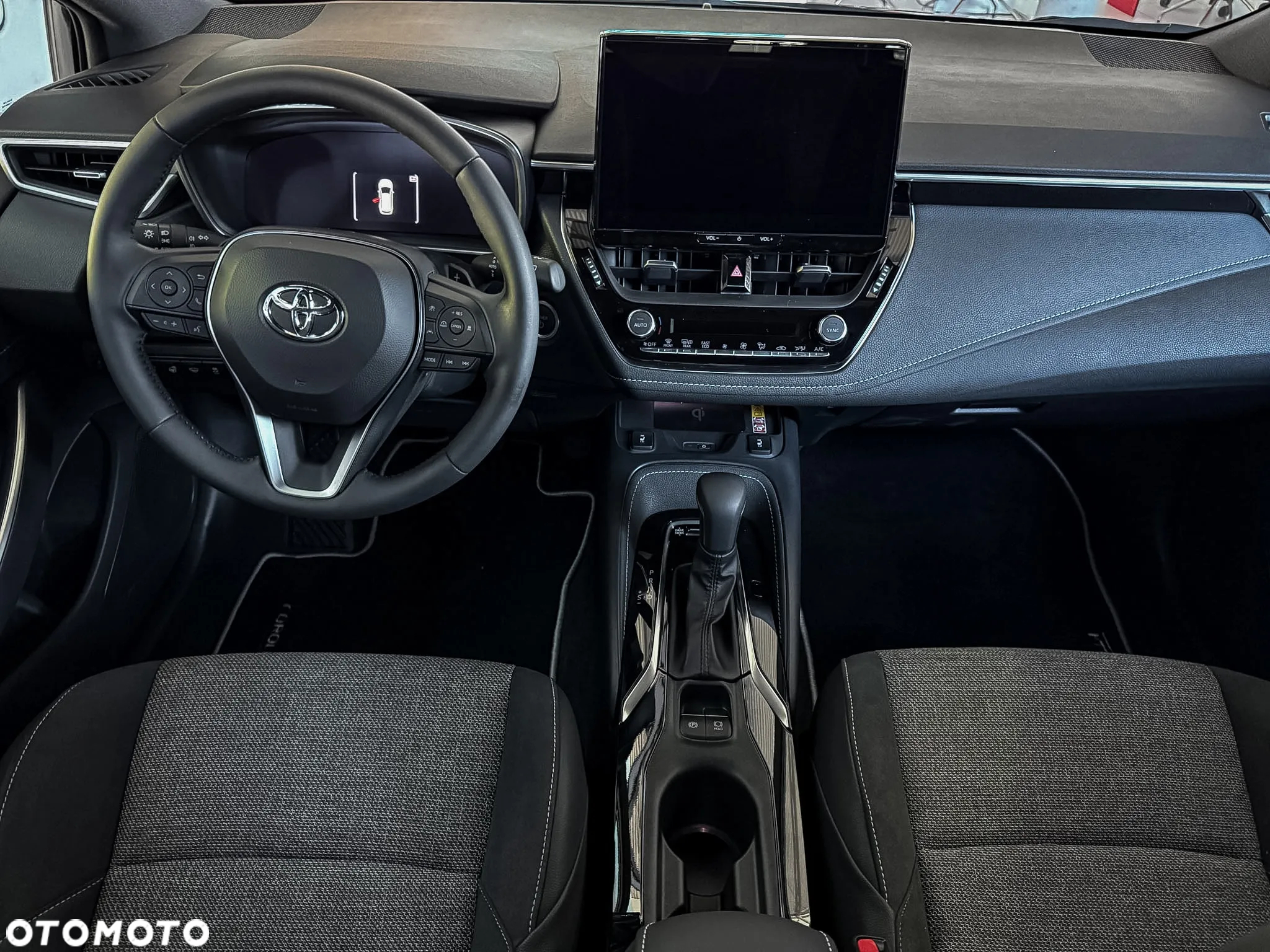 Toyota Corolla 1.8 Hybrid Style - 12