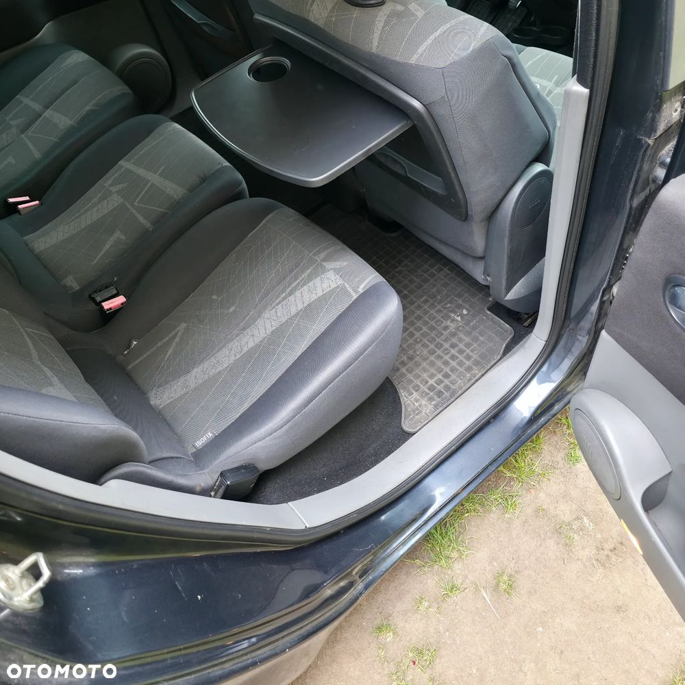 Renault Scenic 1.9 dCi Avantage - 17