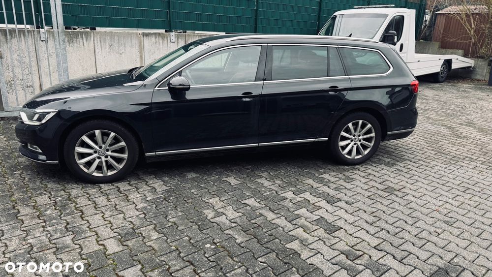 Volkswagen Passat 2.0 TDI (BlueMotion Technology) Highline - 4