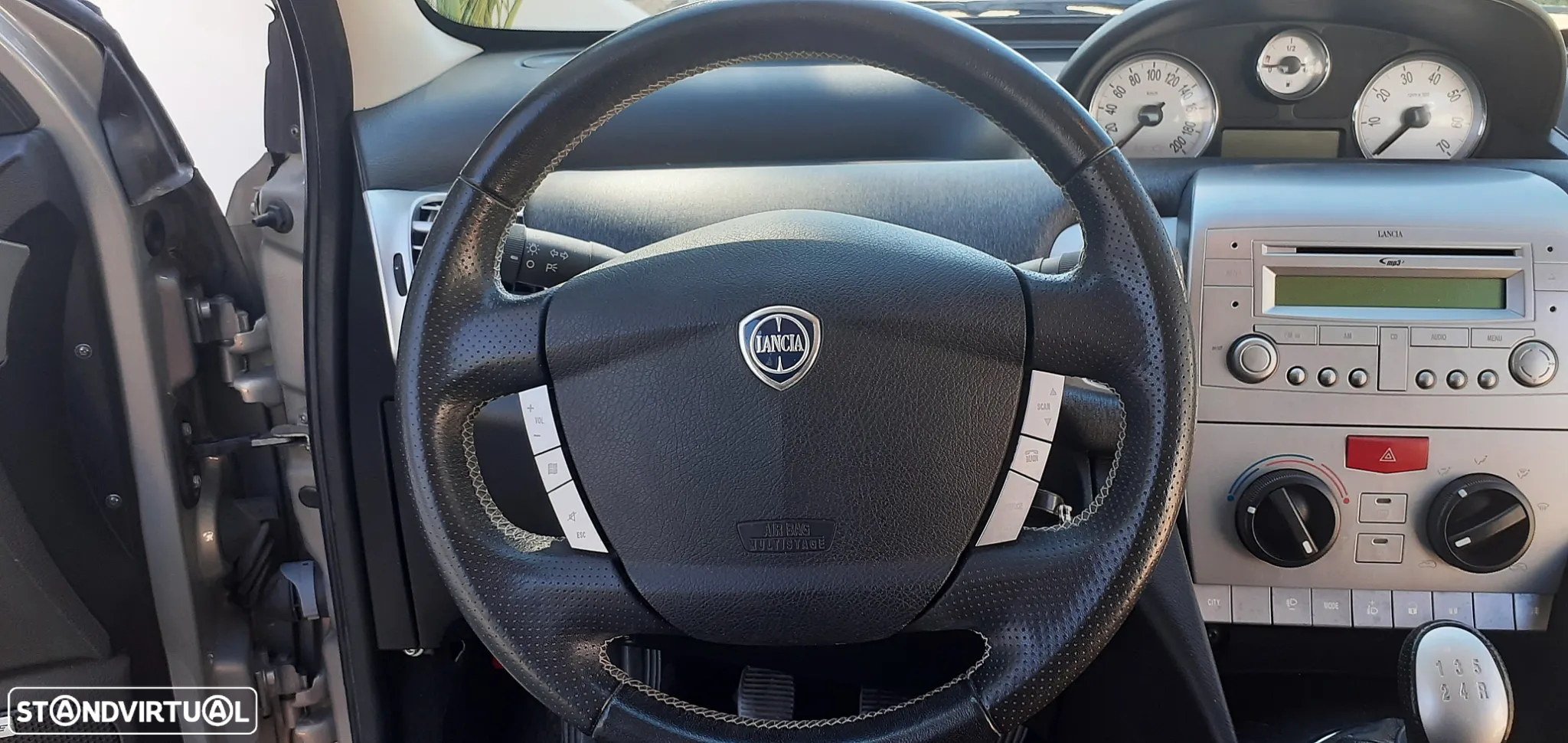 Lancia Ypsilon 1.2 Oro S&S - 14