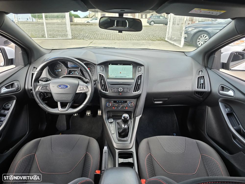 Ford Focus SW 1.0 EcoBoost S&S ST-LINE - 7
