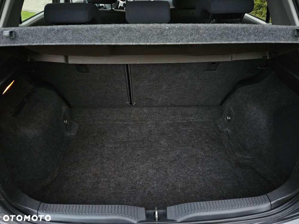 Toyota Auris 1.6 VVT-i Executive - 30