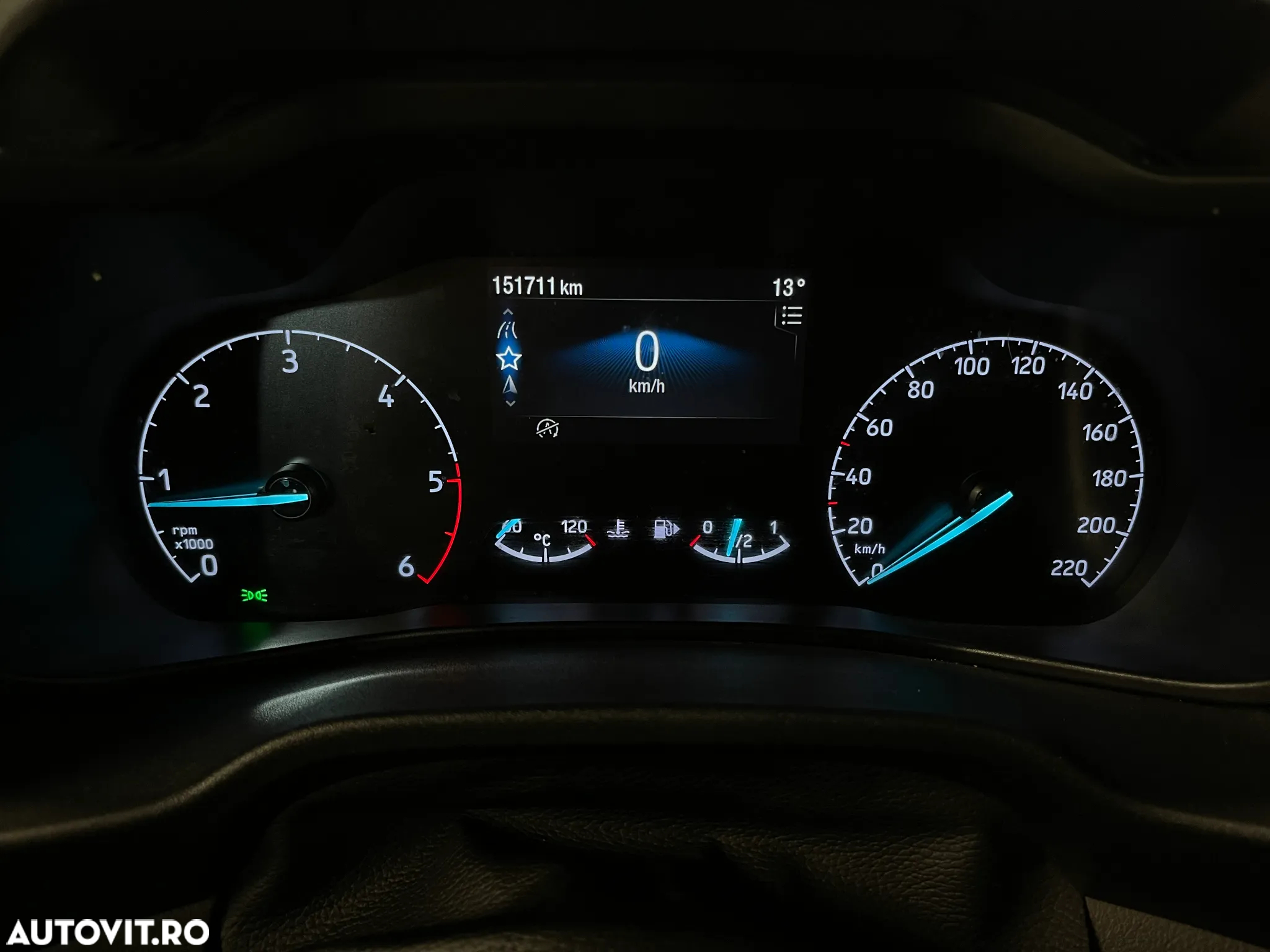 Ford Transit Connect - 20