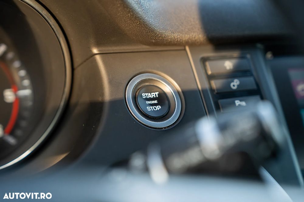 Land Rover Discovery Sport - 27