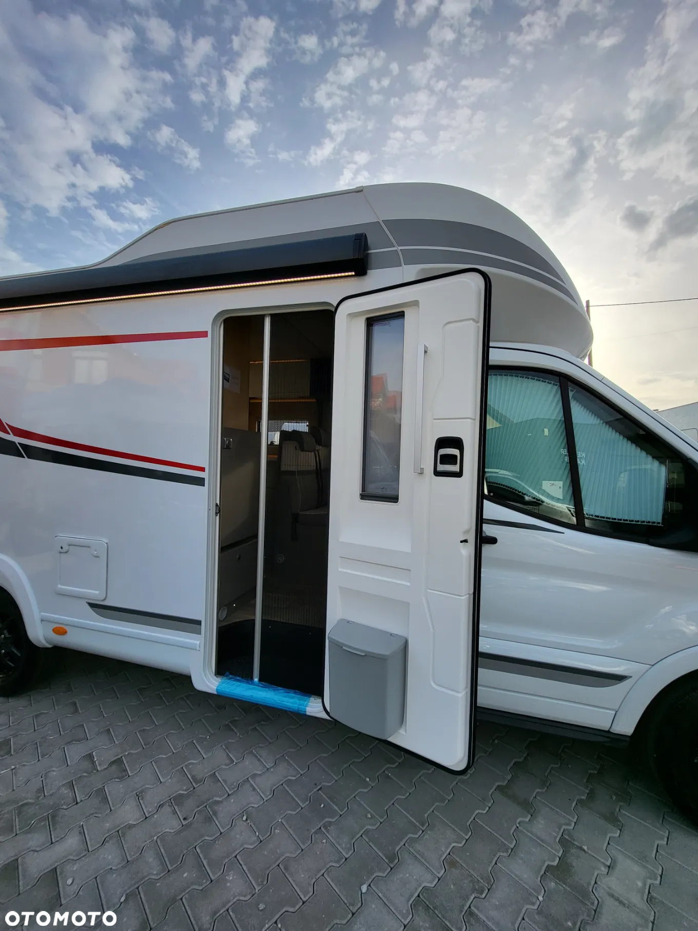 LMC Tourer Lift H664G / Ford Transit - 9