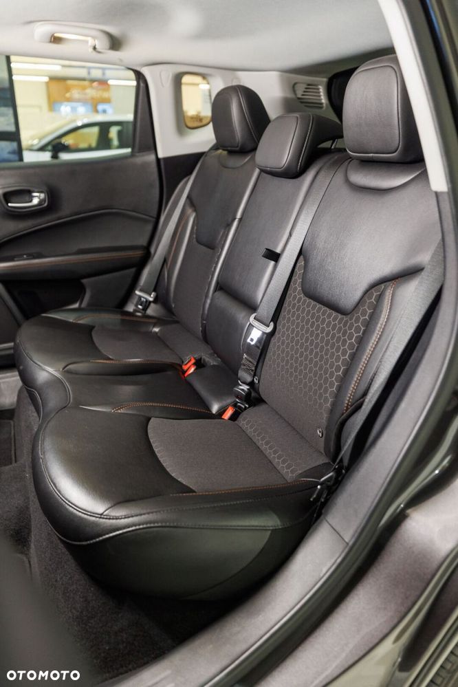 Jeep Compass 1.4 TMair Sport FWD S&S - 41