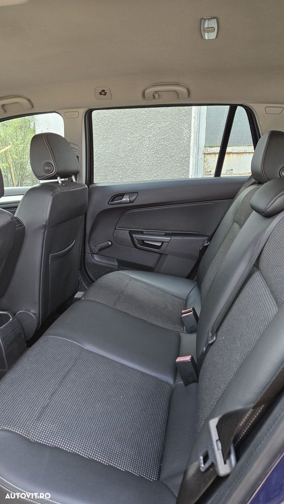 Opel Astra 1.6i Enjoy - 6