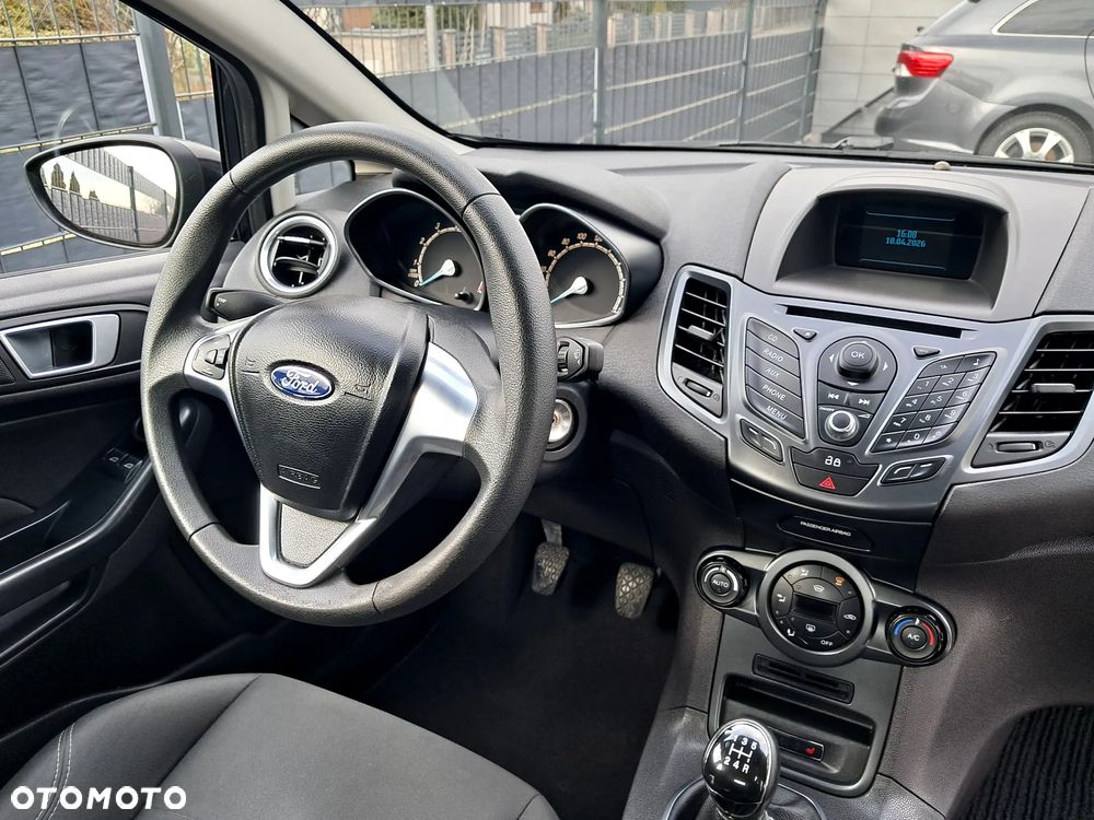 Ford Fiesta 1.0 Celebration - 17