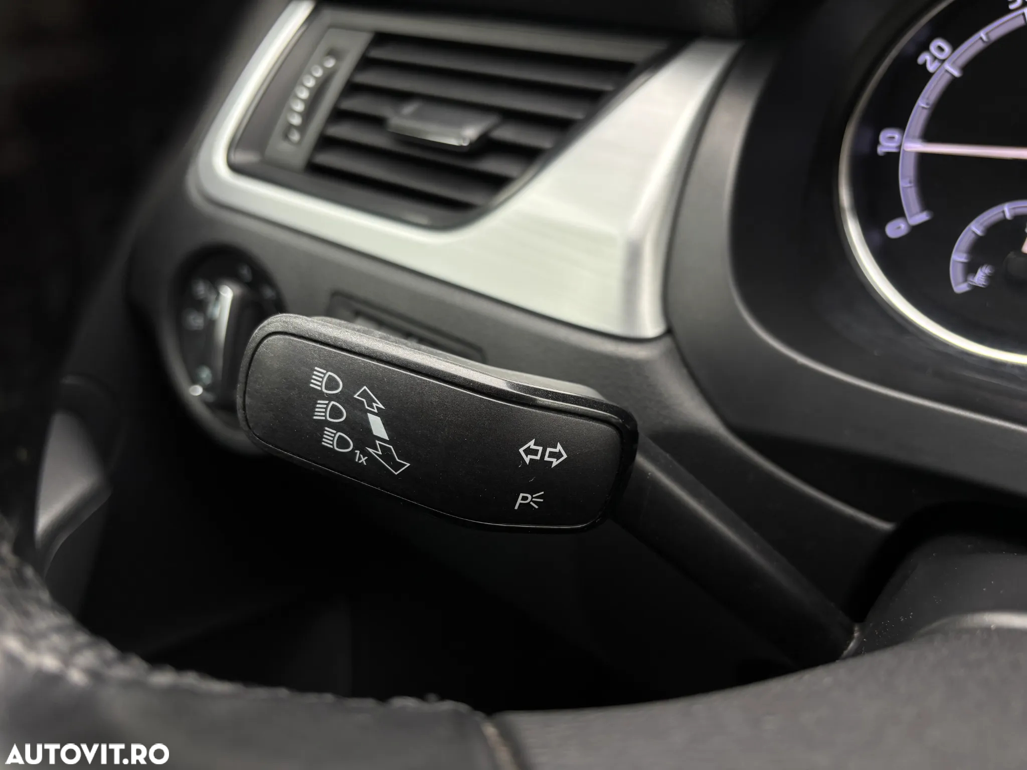 Skoda RAPID 1.0 TSI Ambition - 13