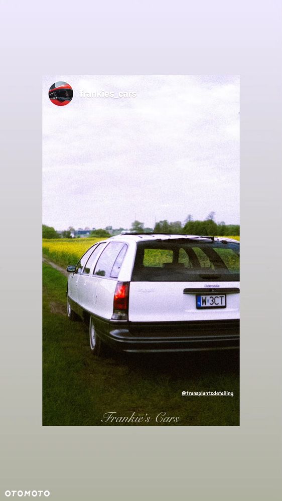 Oldsmobile Custom Cruiser - 31