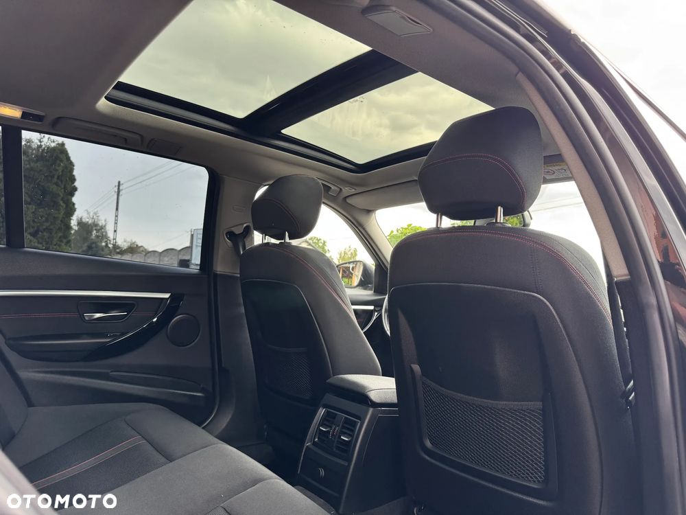 BMW Seria 3 320d Sport Line Shadow - 33