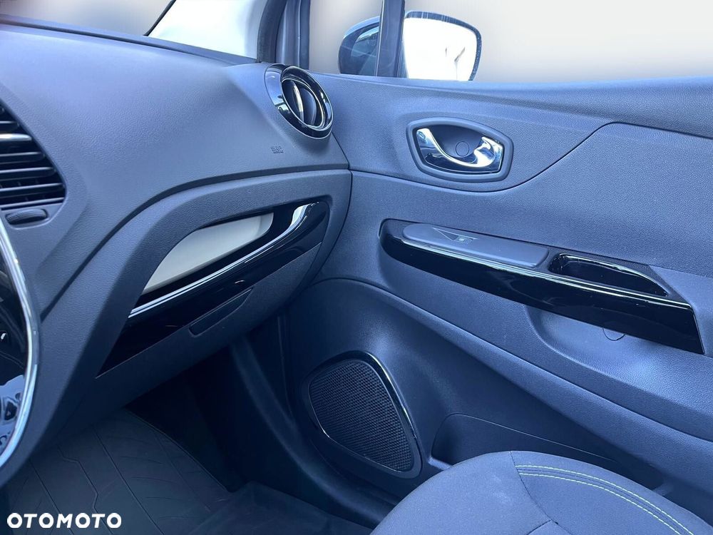 Renault Captur - 19