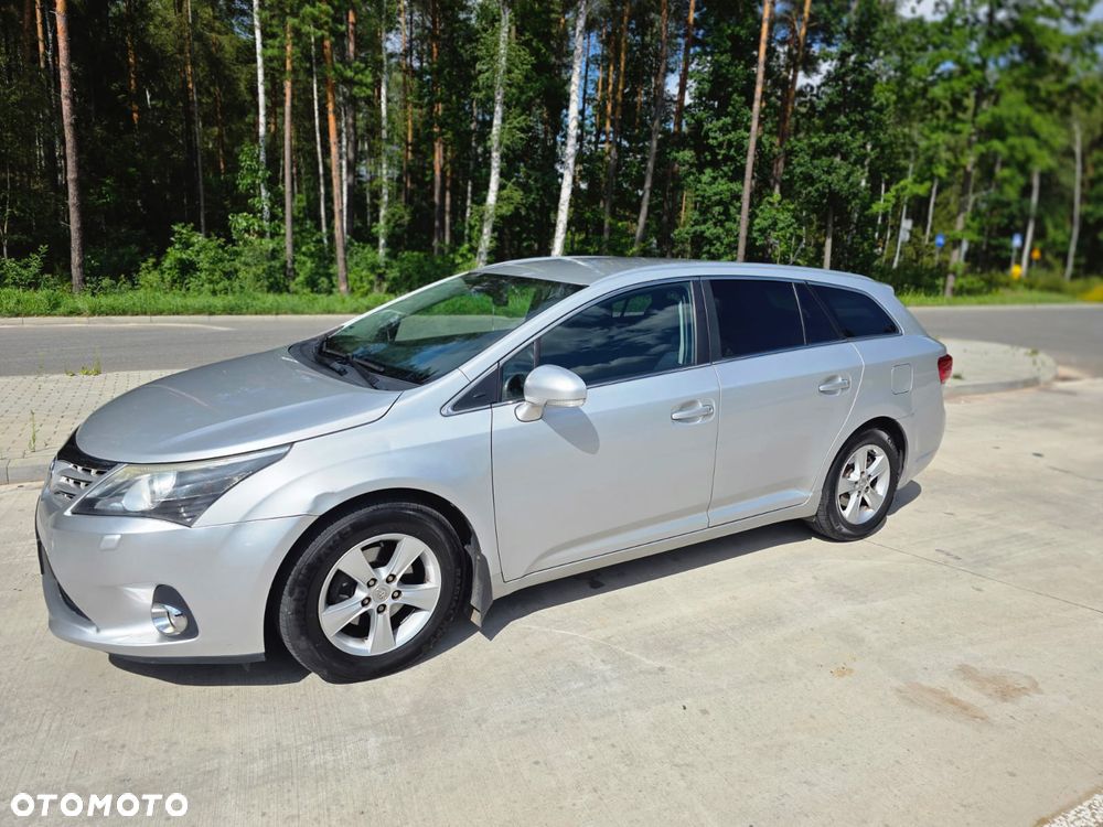 Toyota Avensis 2.0 D-4D Comfort - 16