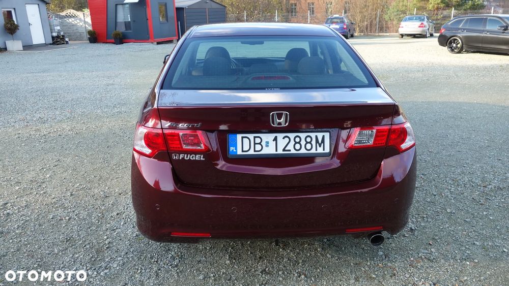 Honda Accord 2.0 Elegance 50 Jahre Edition - 9