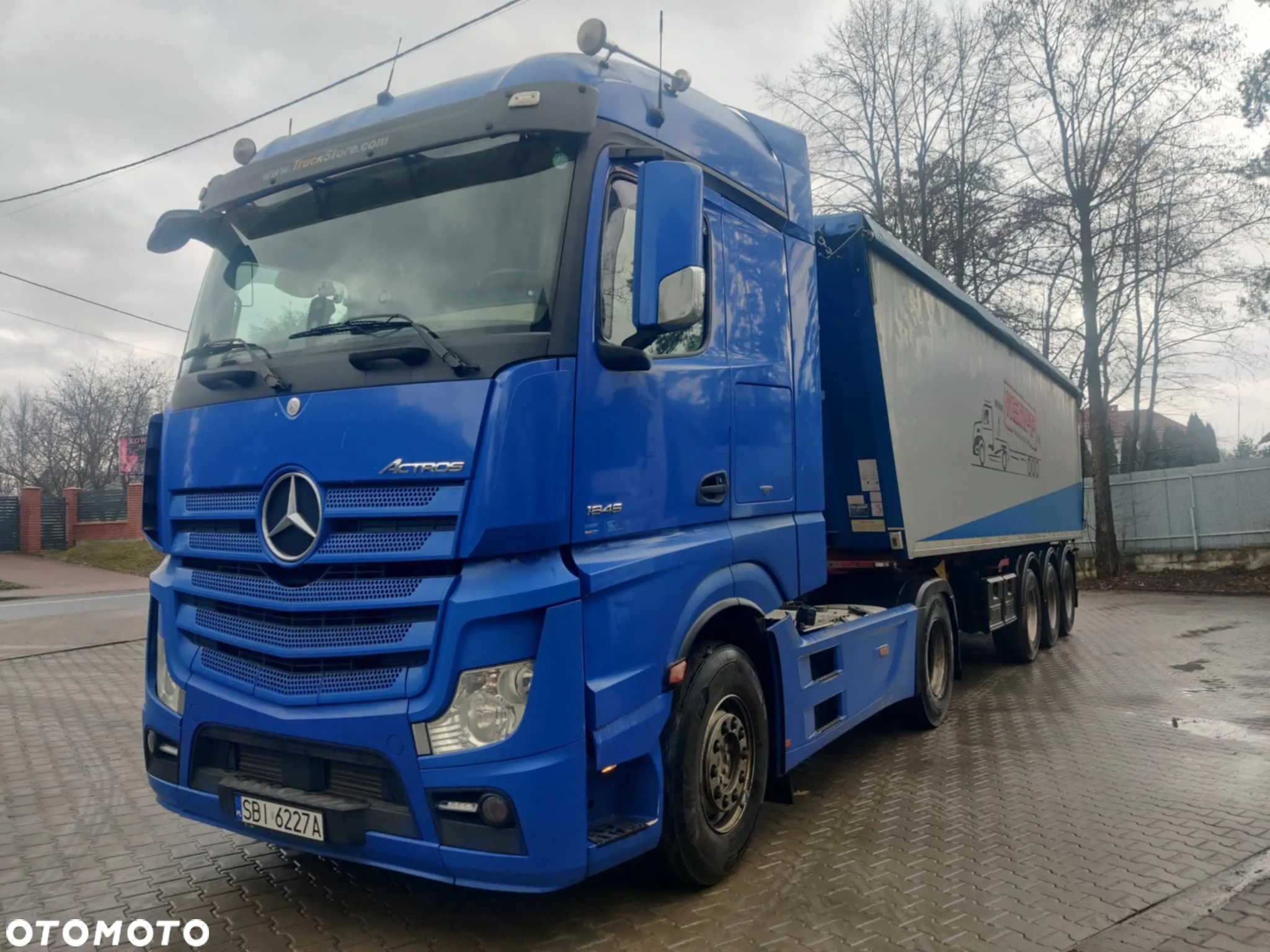 Mercedes-Benz Actros - 2