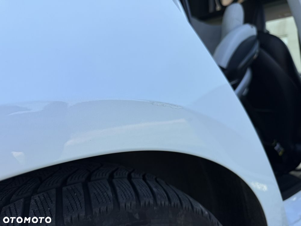 Tesla Model 3 - 13