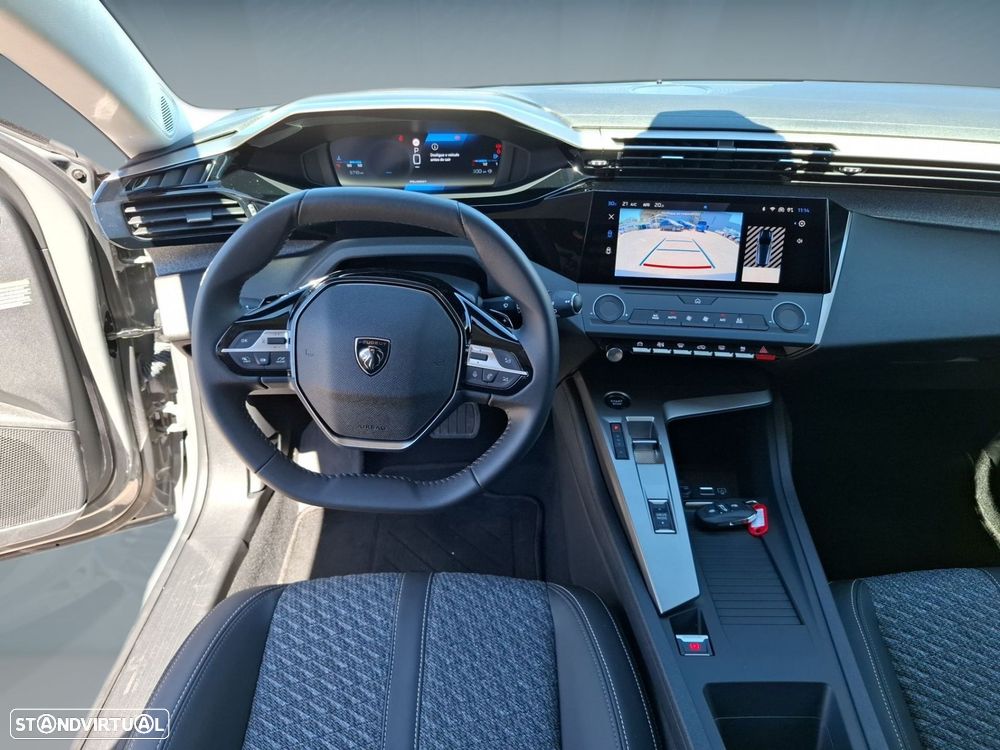 Peugeot 308 SW 1.2 Hybrid Allure e-DCS6 — fotografia 13