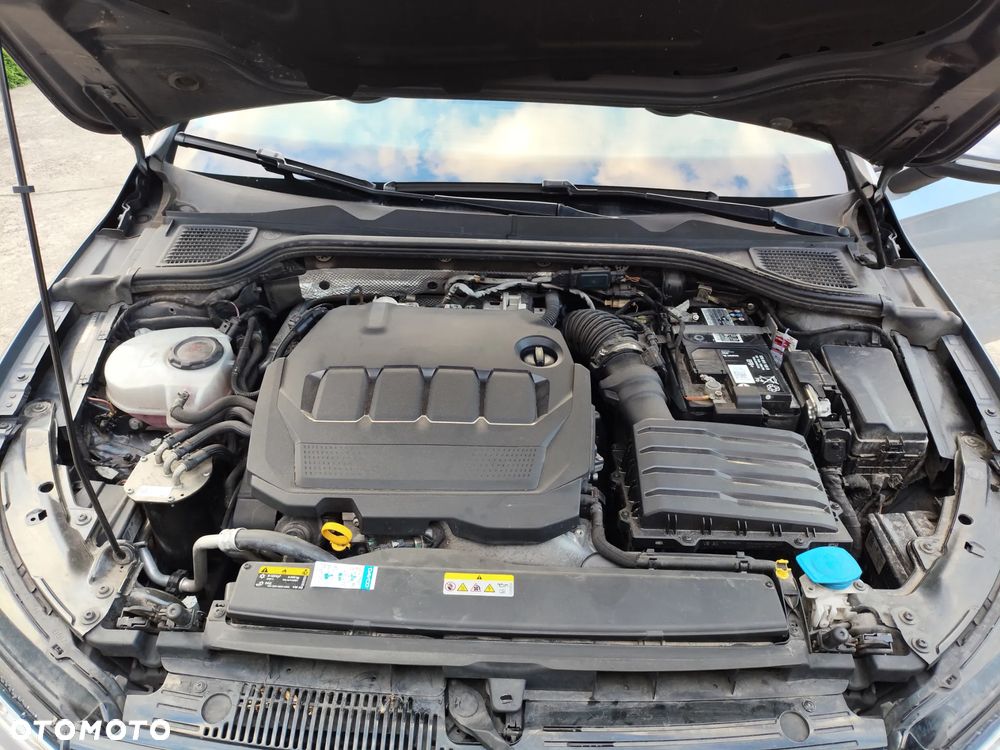 Volkswagen Golf 2.0 TDI SCR Life - 37