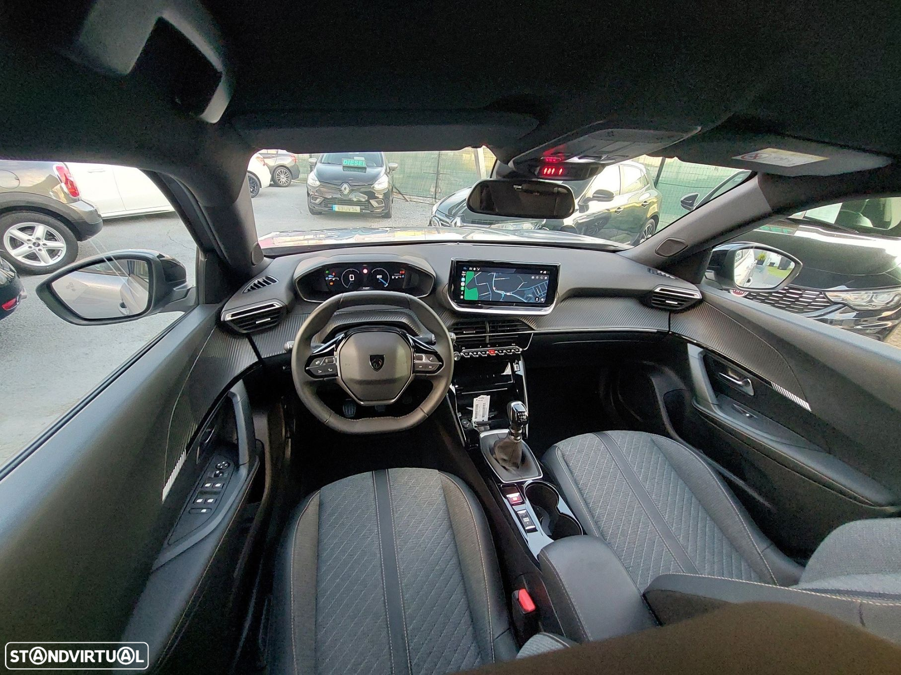Peugeot 2008 1.2 PureTech Allure - 9