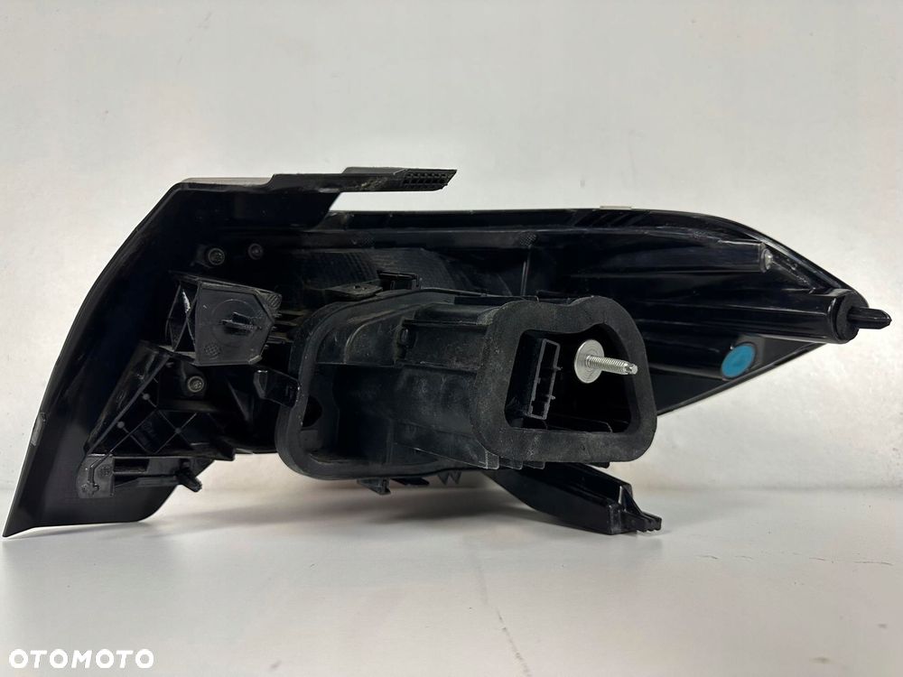 lampa tyl tylna lewa opel corsa f vi 6 9829317380 cala europa - 5