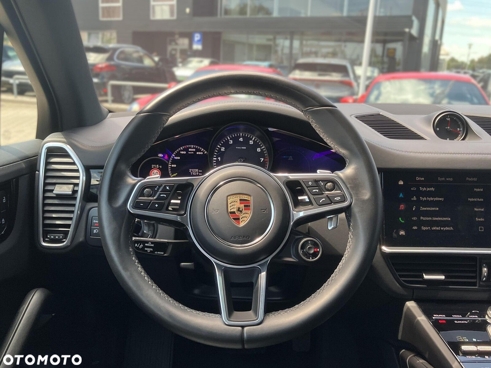 Porsche Cayenne - 25